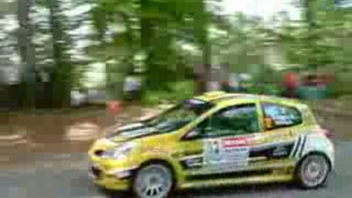 GUIGOU fond de 6 CLIO R3 Rallye Alsace-Vosges 2009.renault