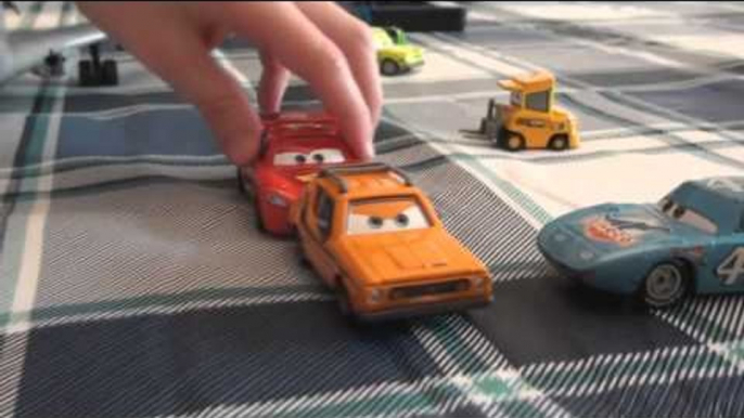 Pixar Cars 2 Lightning vs Grem and Acer Chapter 4