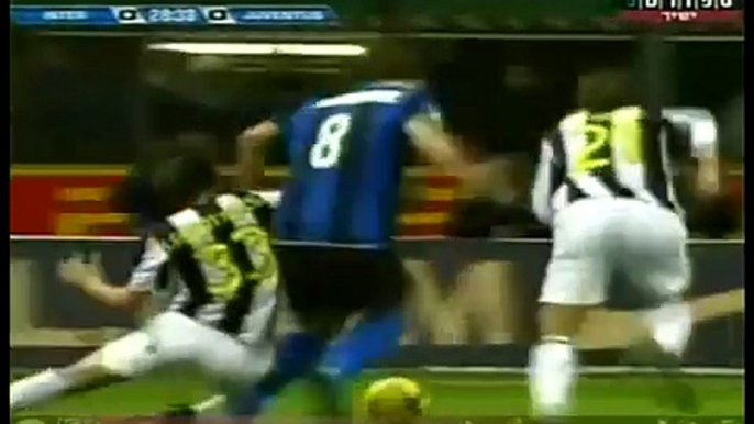 Cristiano Ronaldo vs Messi vs Ronaldinho vs Robinho Vs Zlatan Ibra vs All Skills 2009 ~ New (High Quality)