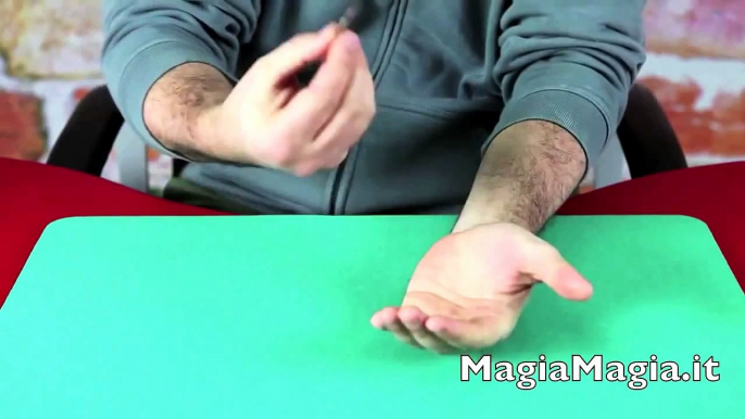 *NEW! Easy Magic Tricks Revealed Coin -  Impossible Vanish - Amazing Magic Tricks