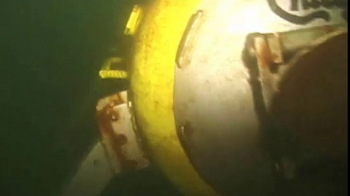 Deep Sea Diving On A Nuclear Yellow Submarine Florence Oregon ESDS northwest diving