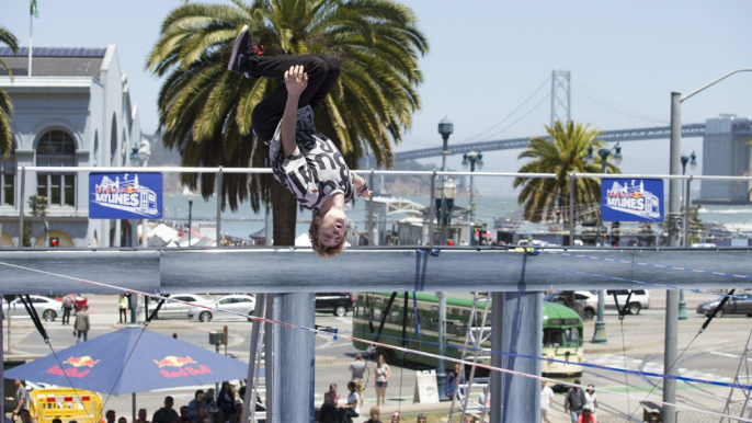 A Slackliner's Perspective | Red Bull Baylines 2015