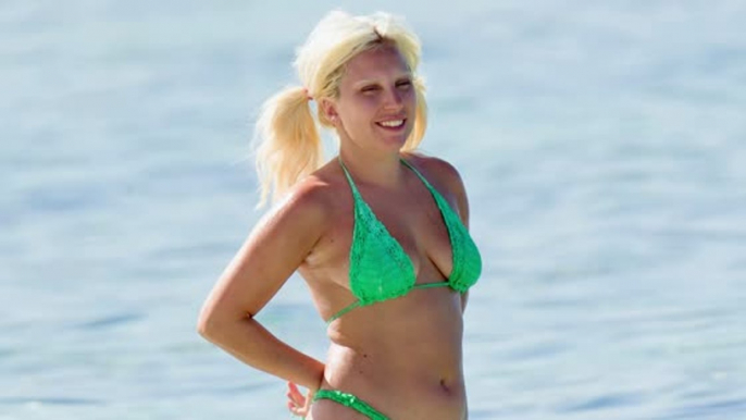 Lady Gaga Rocks A Sexy Bikini in the Bahamas