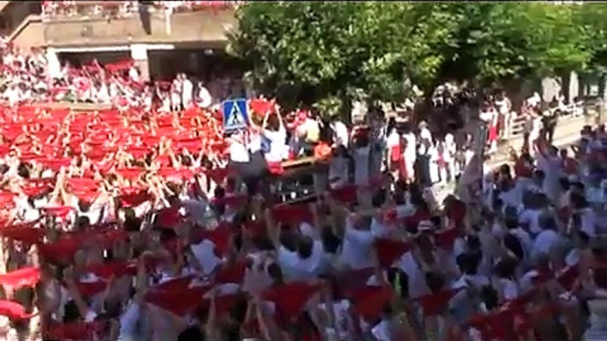 EL MEJOR HIMNO DE NAVARRA PARA ORGULLO Y HONOR DE TODOS LOS NAVARROS 2012