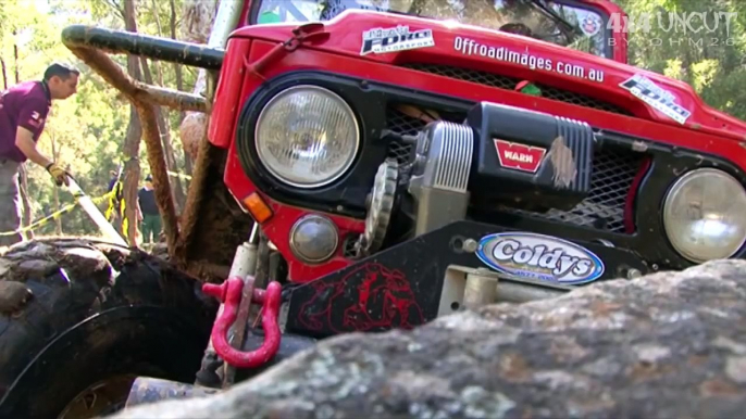 4x4 UNCUT - Toyota FJ40 Extreme Creek Crawling