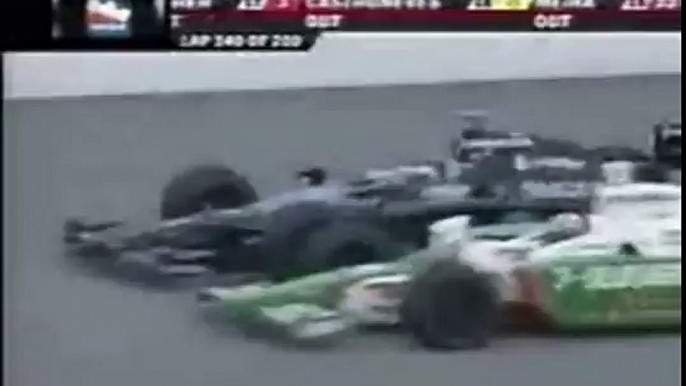 Indy Racing League (IndyCar Series) 2007 - Michigan - Dario Franchitti Dan Wheldon horrible crash