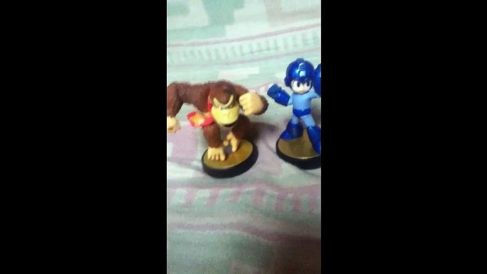 GamerNinjaX Unboxes: Donkey Kong and Mega Man Amiibo (Guest starring Isaiah)