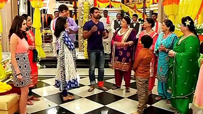 Pragya aur Tanu Ho gayi Abhi se Gussa  19 june 2015  Kumkum Bhagya  Video Dailymotion