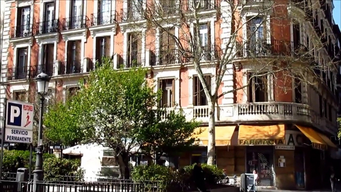 Madrid, Spain: Alonso Martinez and Las Salesas neighborhood - Las Salesas y Alonso Martinez y