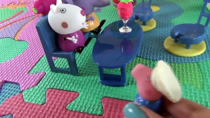 Peppa Pig en français. Peppa Pig et George font de glaces. Peppa Pig et George jouent avec