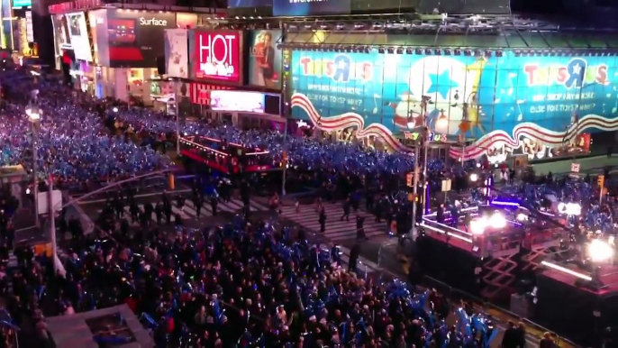 Psy "Gangnam Style" at Times Square, New Year's Eve