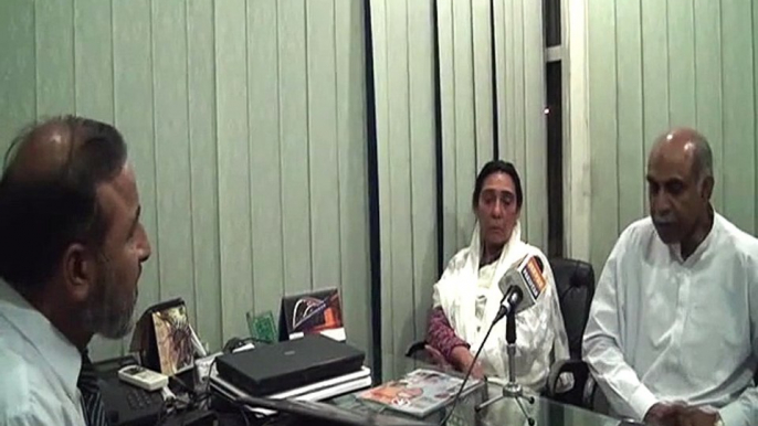 Ex.Senator Dr Safdar Abbasi and Naheed Khan talked with Shakeel Anjum..part,3