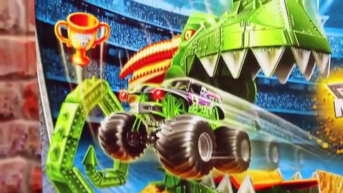 NEW Blaze and The Monster Machines Toys Nickelodeon Cartoon Show Monster Trucks Zeg & Darington