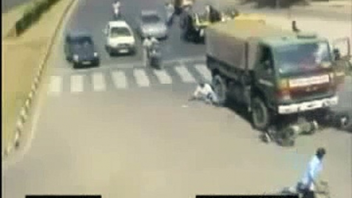 CCTV Camera Caught Dangerous Traffic Accidents in India - Breathtaking