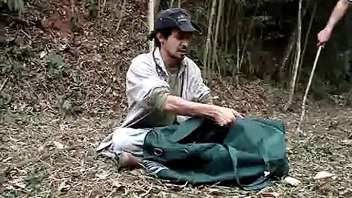 Manejo clínico e ausculta em jibóia reabilitada baseado em técnicas de Aikido.MPG