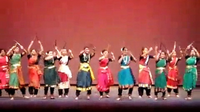 Best indian folk dance by girls on college function