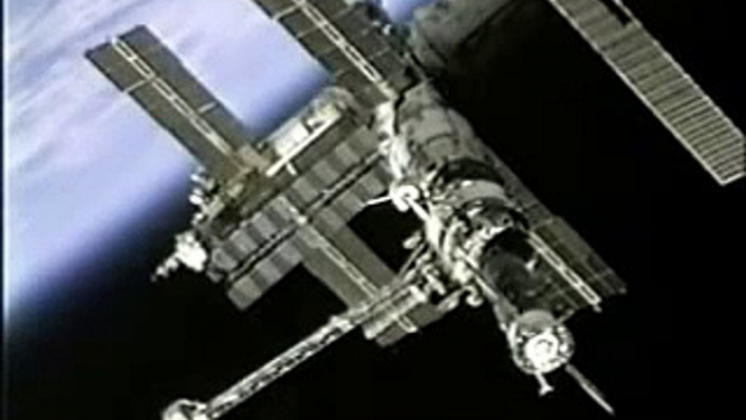 NASA video of UFO flying by Space Station ISS