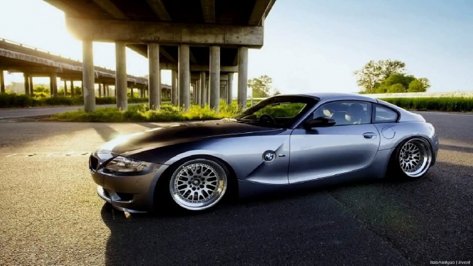 BMW Z4 Coupé E85 - Brutal exhaust and very loud sound and full revs !!! HD