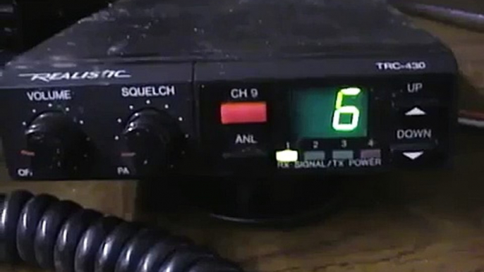 Realistic TRC-430 by Radio Shack CB Radio - Overview and modulation adjustment location