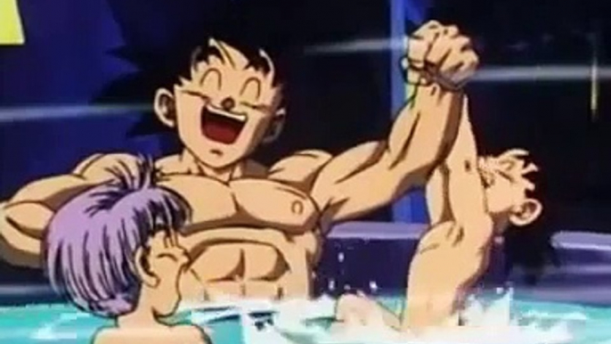 Gotenks vs Goku  ~  En la bañera !