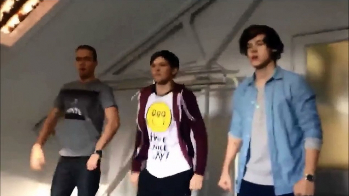 One Direction dancing at Rehearsals #thejoe