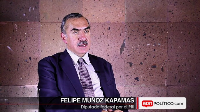 PERFIL: Felipe 'El Tibio' Muñoz, un diputado admirador de Díaz Ordaz
