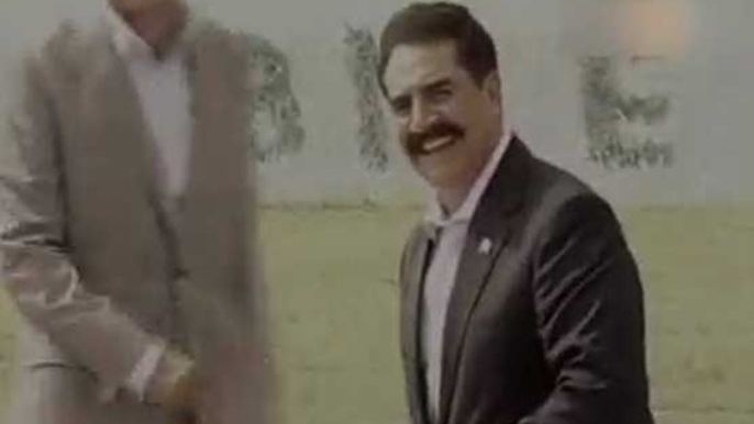 COAS Raheel Sharif hits 4 on Afridi's ball in Friendly Cricket Match Today- Daily Motion Video