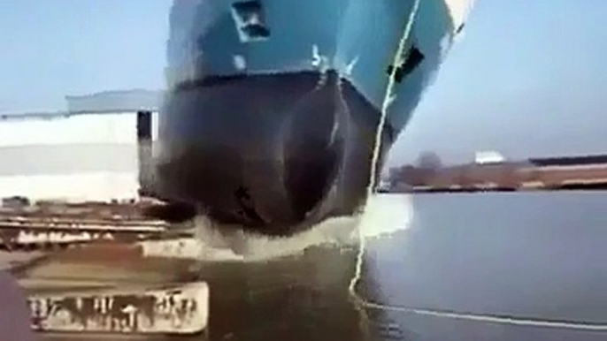 An amazing Video of new Ships how to launch into Sea.