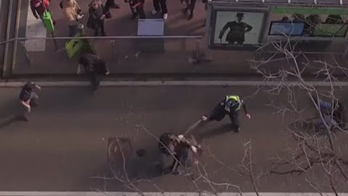 Drone video:  Brutal fight between anti-racism & anti-Islam protesters in Melbourne, Australia