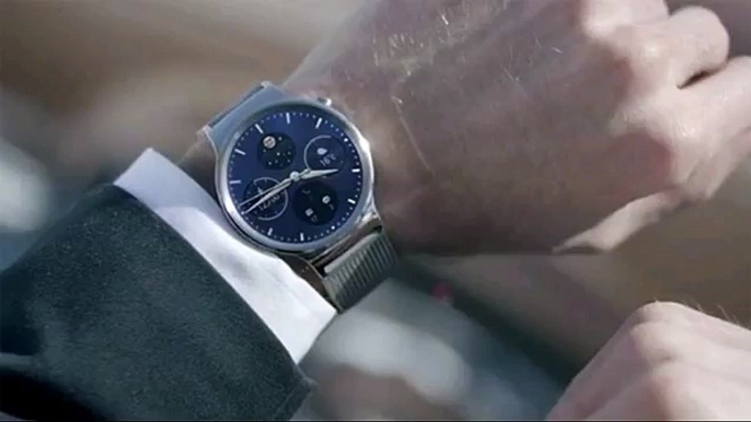 IB150301 024 Конструкторы умных часов Huawei на платформе Android Wear постарались сделать их похожи