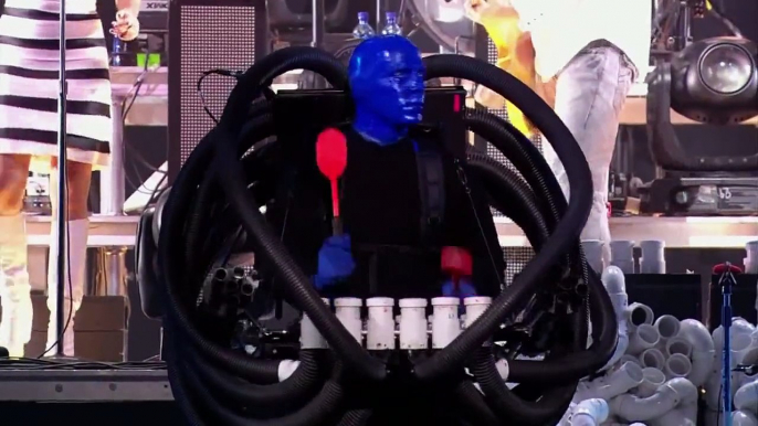 Blue Man Group - Baba O'Riley (The Who Cover)