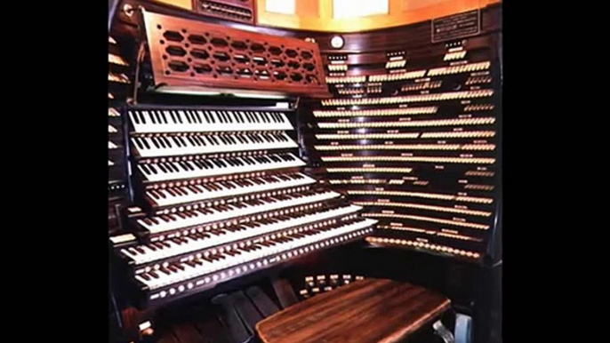 J.S. Bach: Toccata and Fugue in D minor - Atlantic City Convention Hall Organ