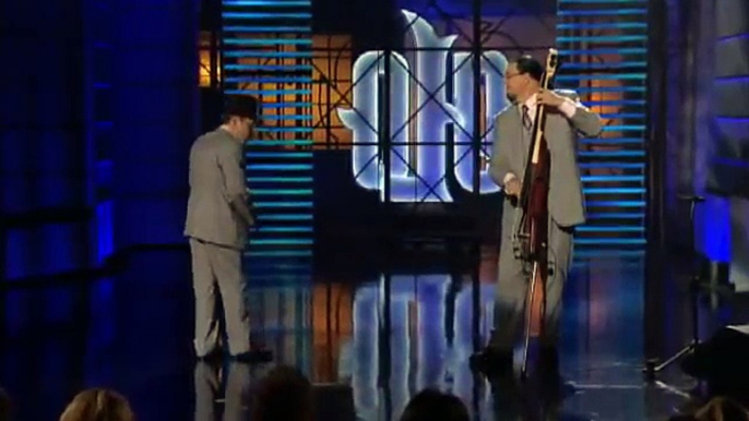 Lopez Tonight Penn and Teller Work Their Magic (5252010).flv