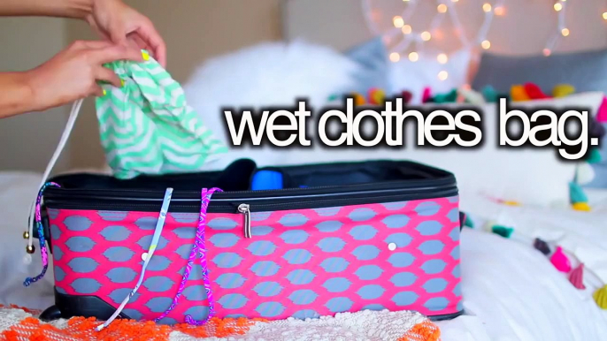 What To Pack On Vacation! Airplane Essentials Tips + Outfits!