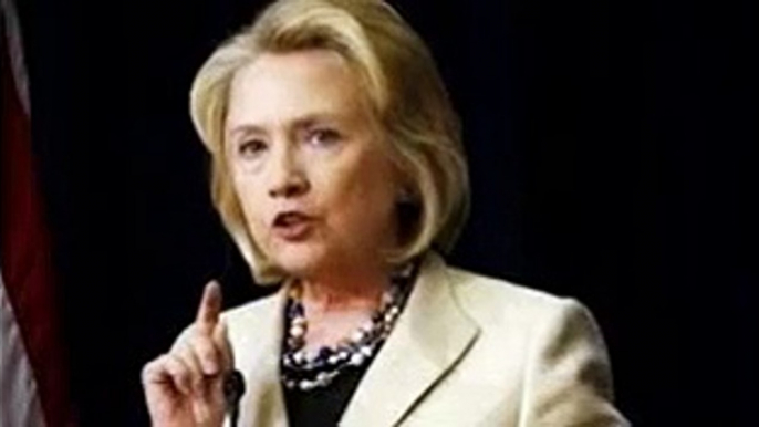 Hillary Clinton, Benghazi investigating committee spar over testimony
