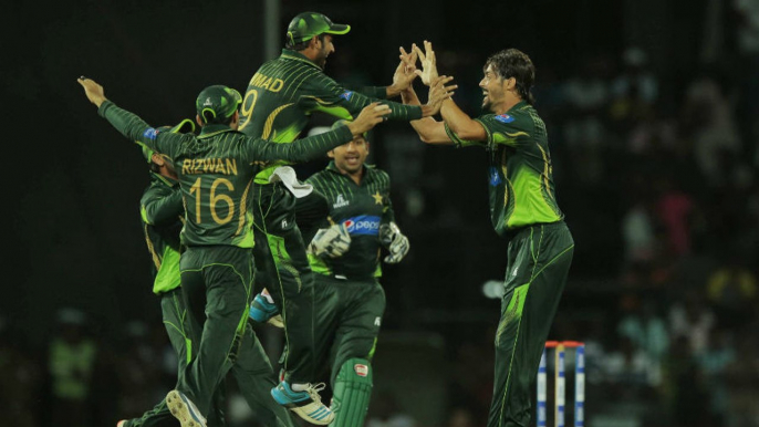 Sri lanka vs Pakistan 1st T20 30 July 2015 Highlights Full Dailymotion - Highlights Pak vs srl Match (7)