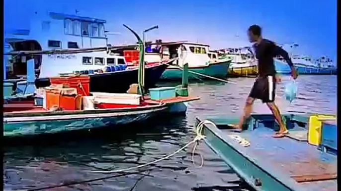 Nala Nala Raajje - Use Dustbins - Maldives