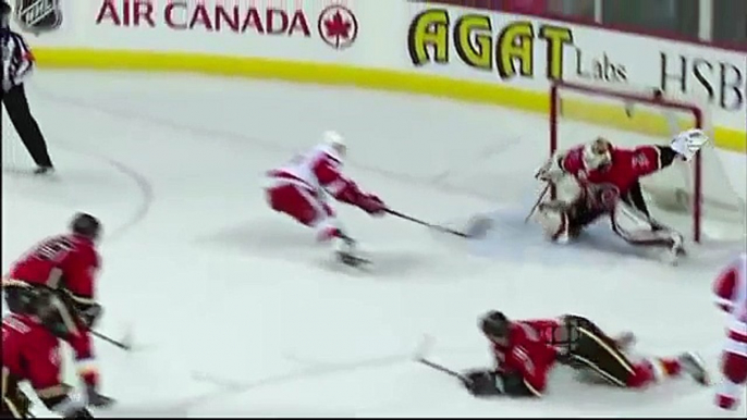 Amazing Hockey Goalie Saves (10 min)