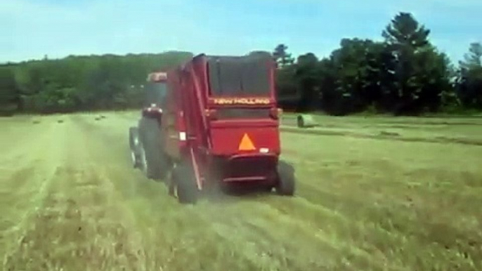 Modern Agricultural Vehicles, New Holland 658 Hay Baler in Ontario Canada.AVI