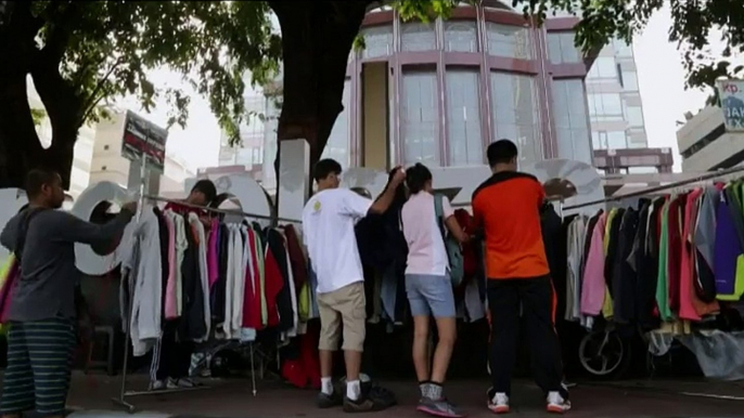 La sobrepoblada capital que guarda sus autos los domingos