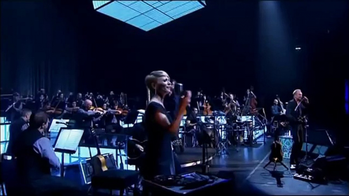 Sting: Every little thing she does is magic. Live in Berlin 2010 (2/15)