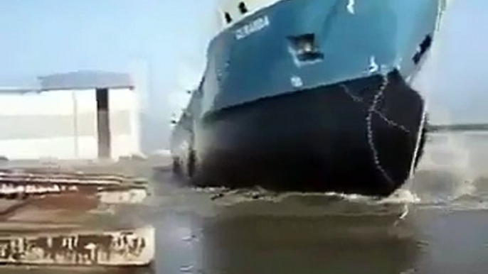 How ships are launched--by Funny Videos Collection