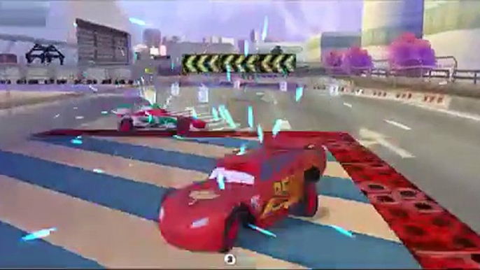 CARS 2 : Lightning Mcqueen Cars Battle Race Track Drifting Disney Pixar Rayo Macuin Carros 2 HD!