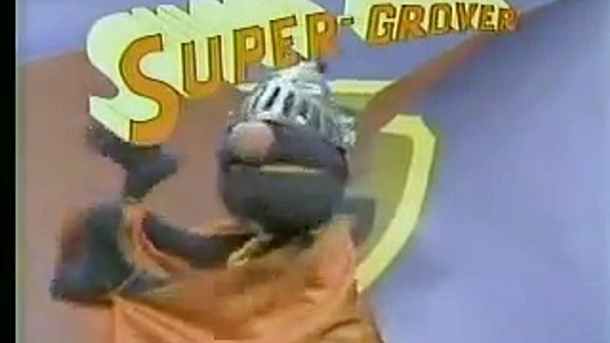 Classic Sesame Street - Super Grover and the apple battle