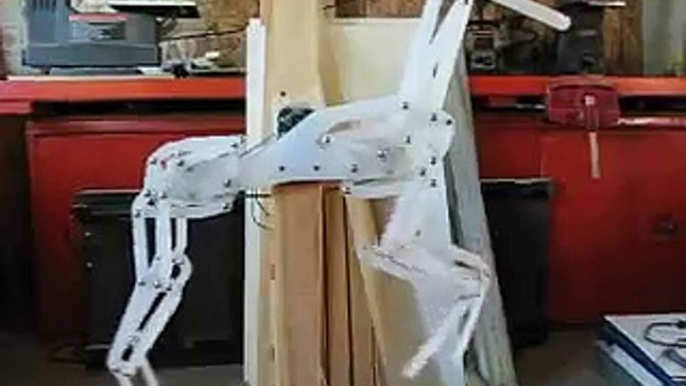 Running horse/reindeer mechanism