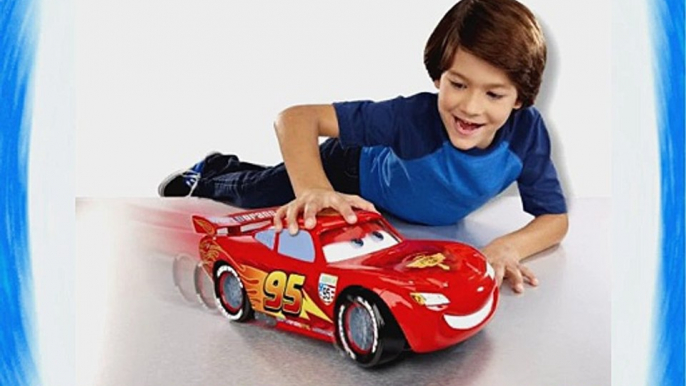 Mattel Disney Cars BHW88 - Sprechender Lightning McQueen Fahrzeug