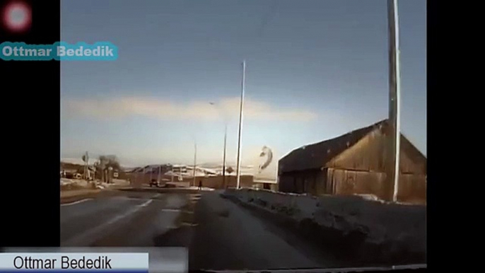 Russia  Russian Car Crash Compilation 2015  Russia , US Driving Dash Cam 2015 - by Ottmar