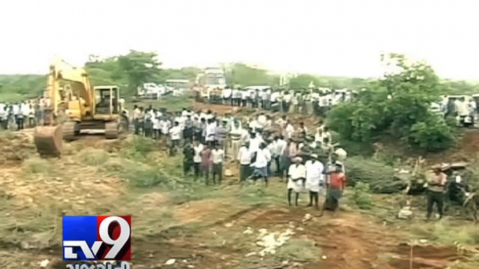 Karnataka Congress MLA among five killed after truck collides with Bangalore-Nanded Express - Tv9