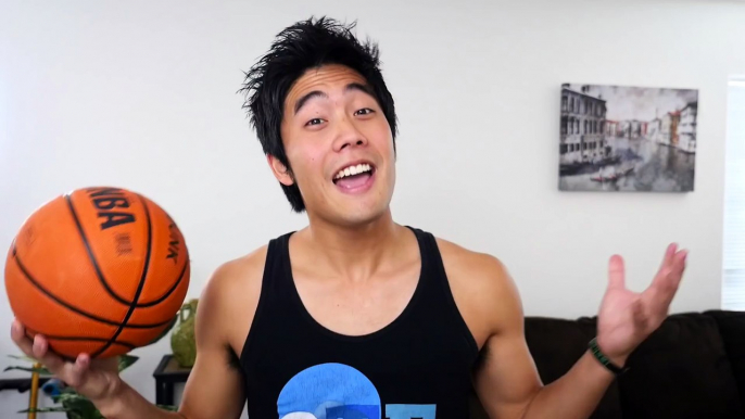 Parodie de trickshot en Basket-ball... Enorme!