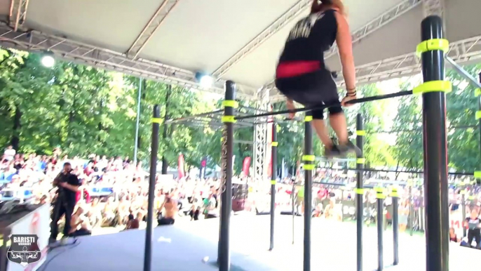 Impressive Female Calisthenics Performance during World Championships in Russia